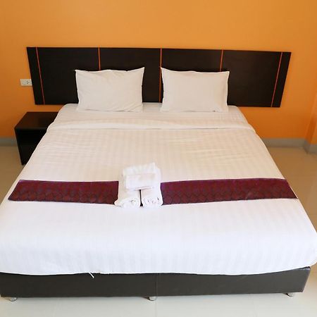 La Viva Hotel Buriram Dış mekan fotoğraf