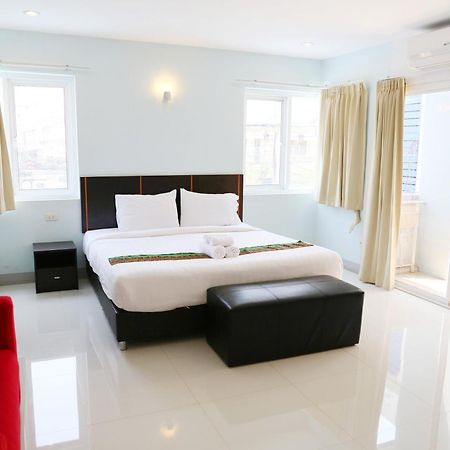 La Viva Hotel Buriram Dış mekan fotoğraf