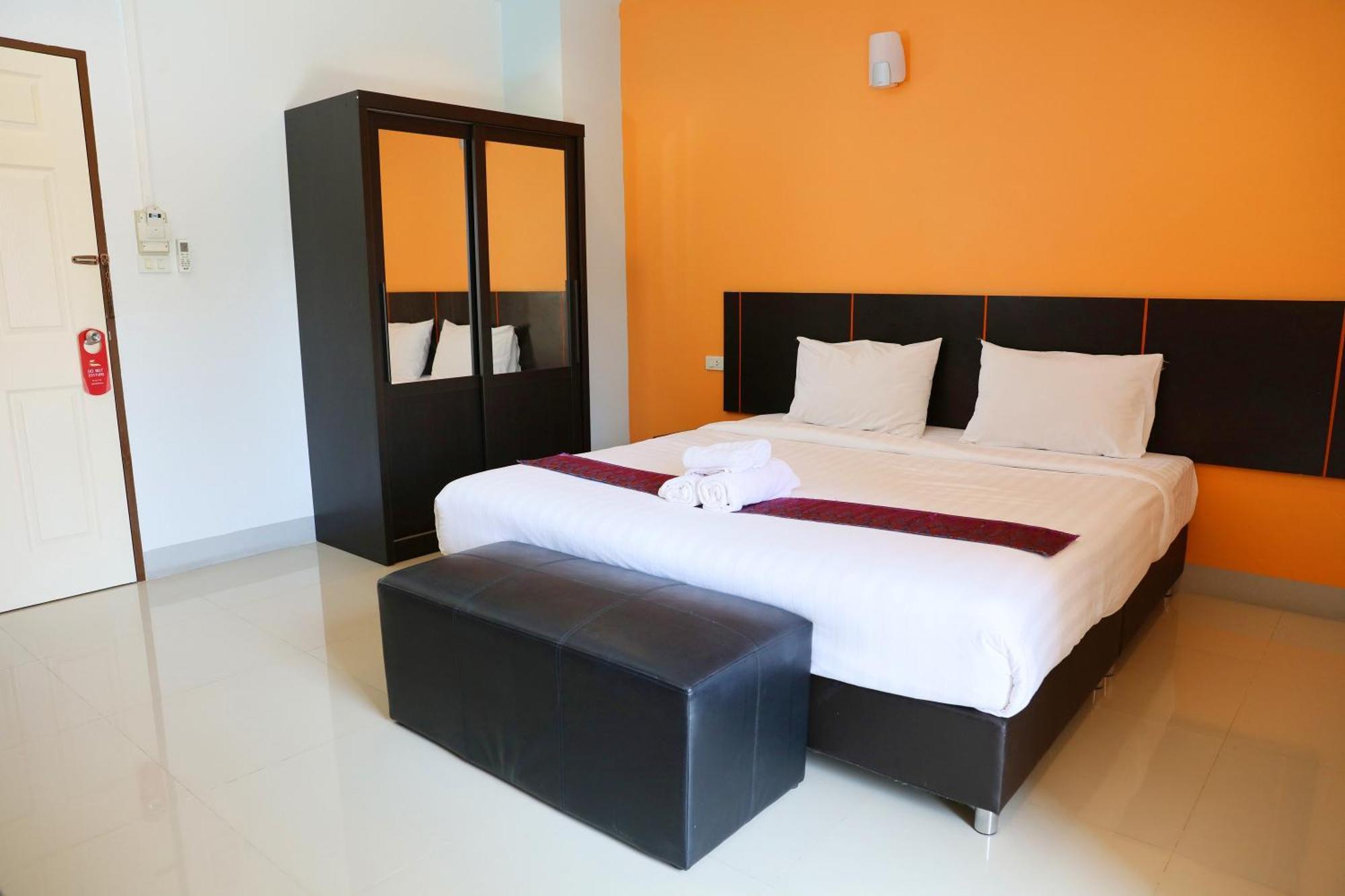La Viva Hotel Buriram Dış mekan fotoğraf