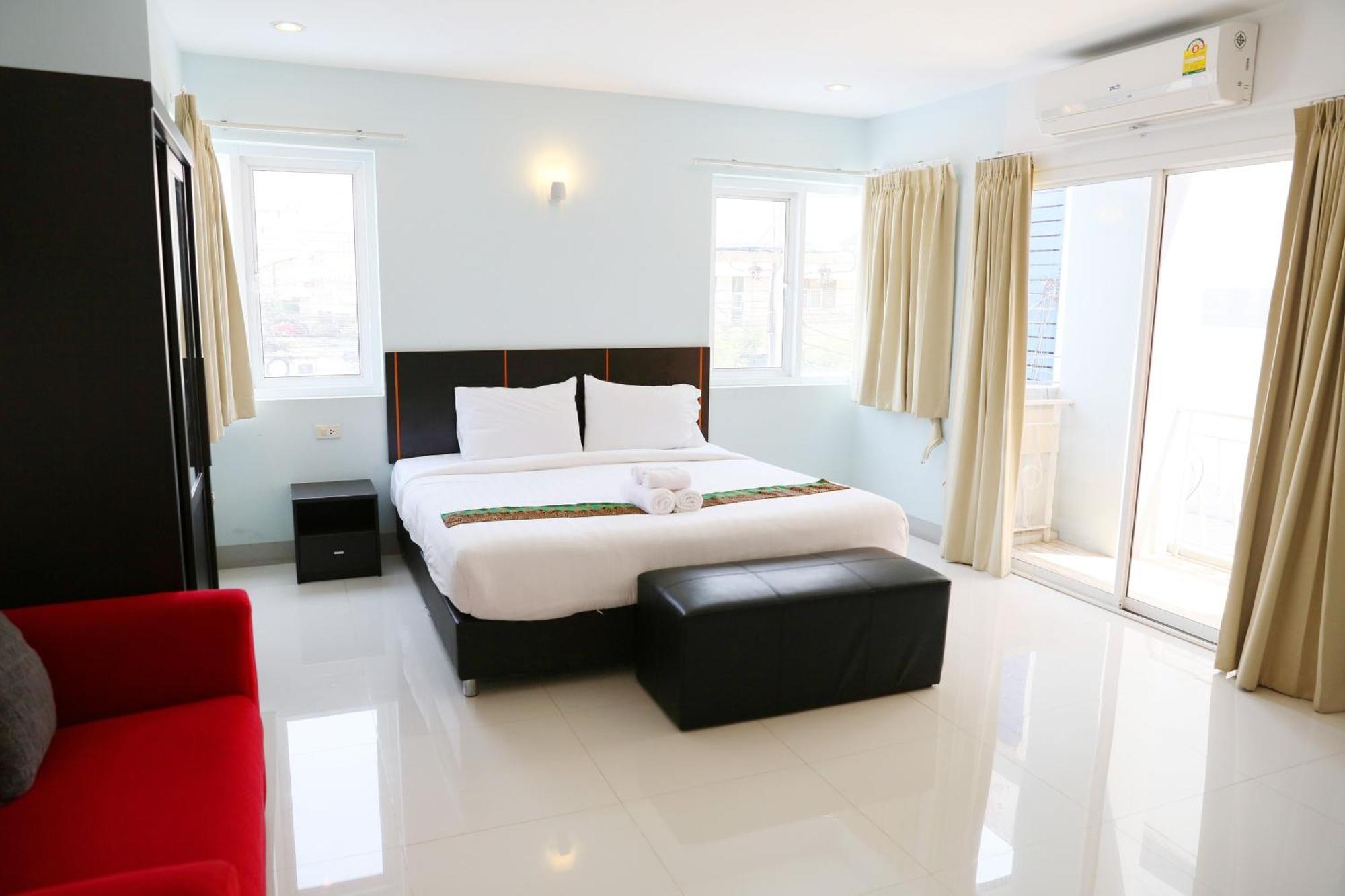 La Viva Hotel Buriram Dış mekan fotoğraf