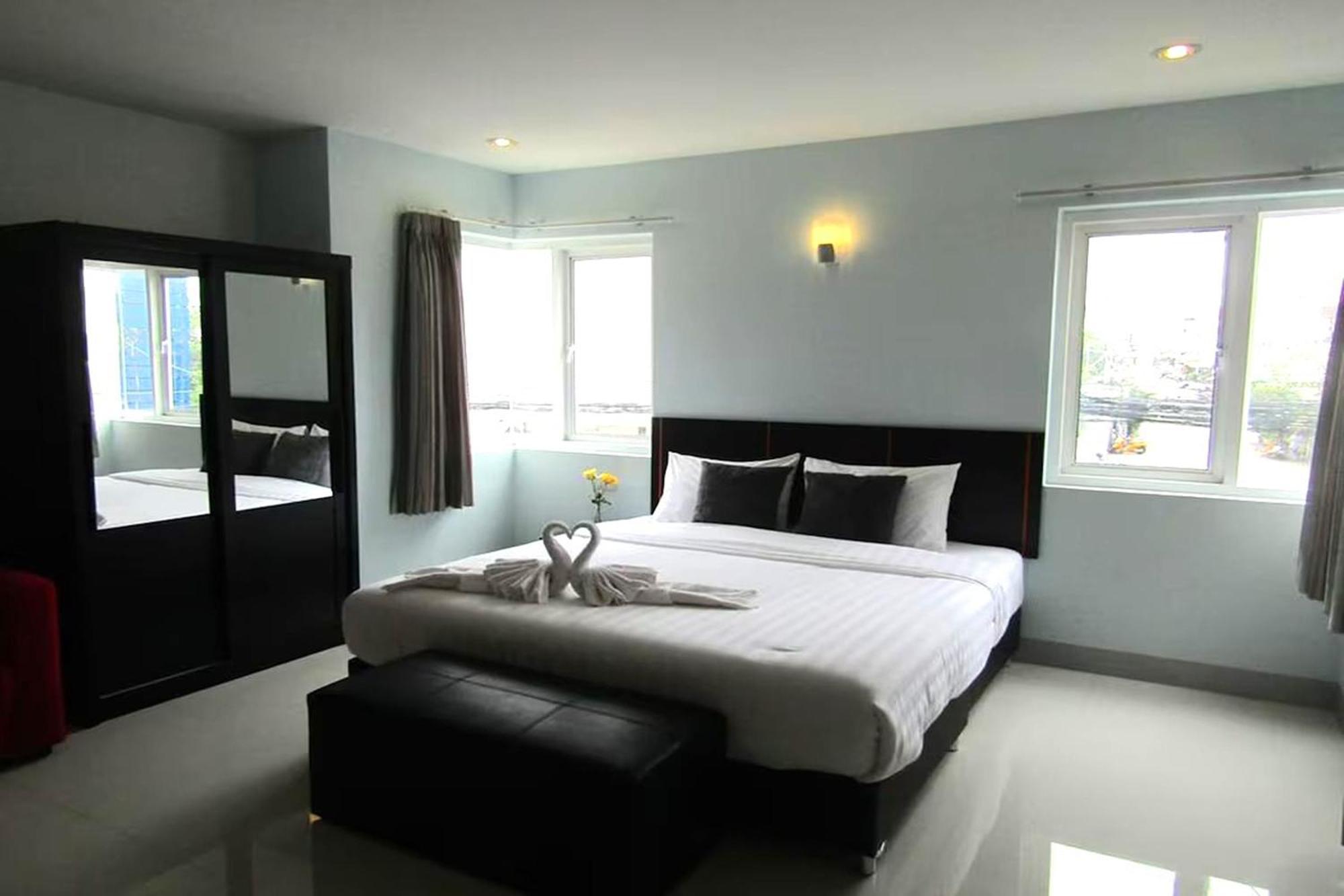 La Viva Hotel Buriram Dış mekan fotoğraf