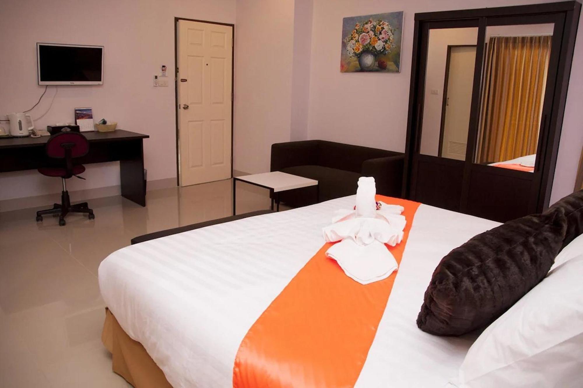La Viva Hotel Buriram Dış mekan fotoğraf