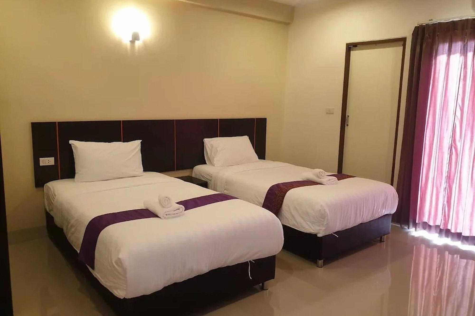 La Viva Hotel Buriram Dış mekan fotoğraf