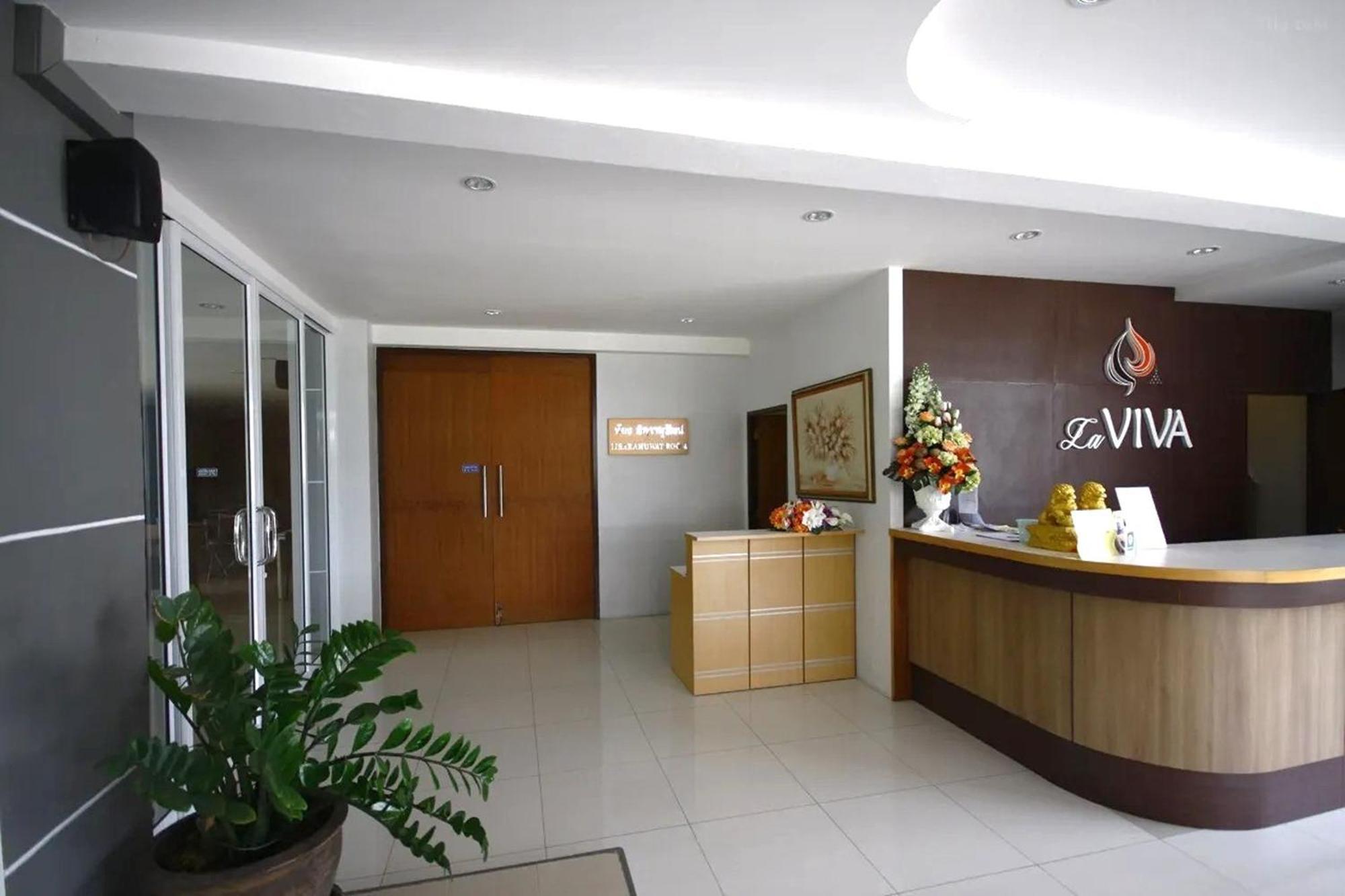 La Viva Hotel Buriram Dış mekan fotoğraf