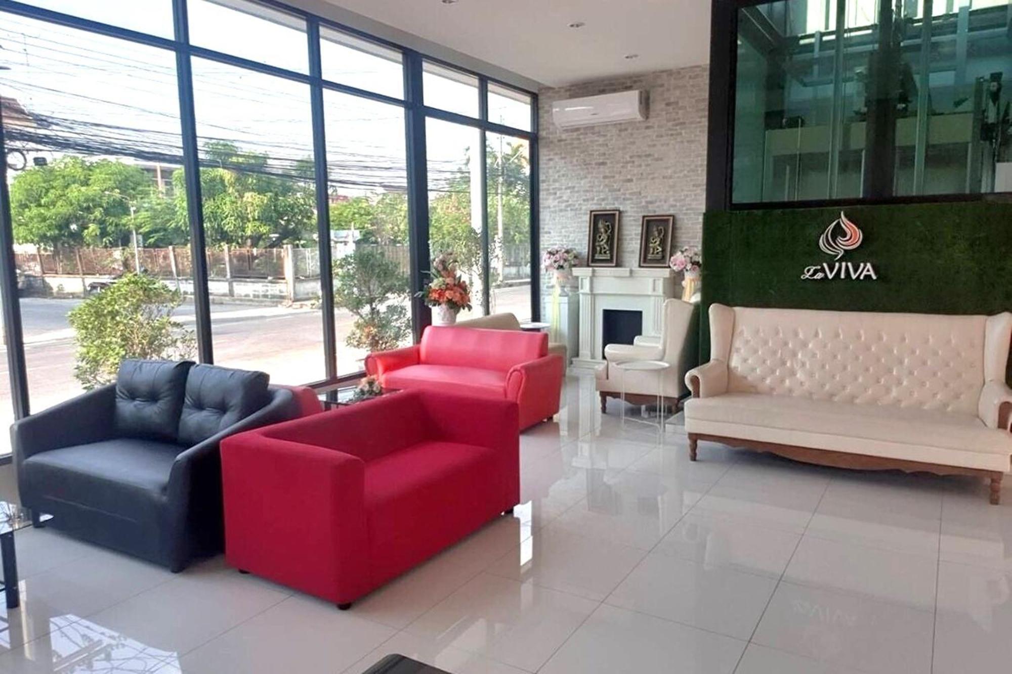 La Viva Hotel Buriram Dış mekan fotoğraf